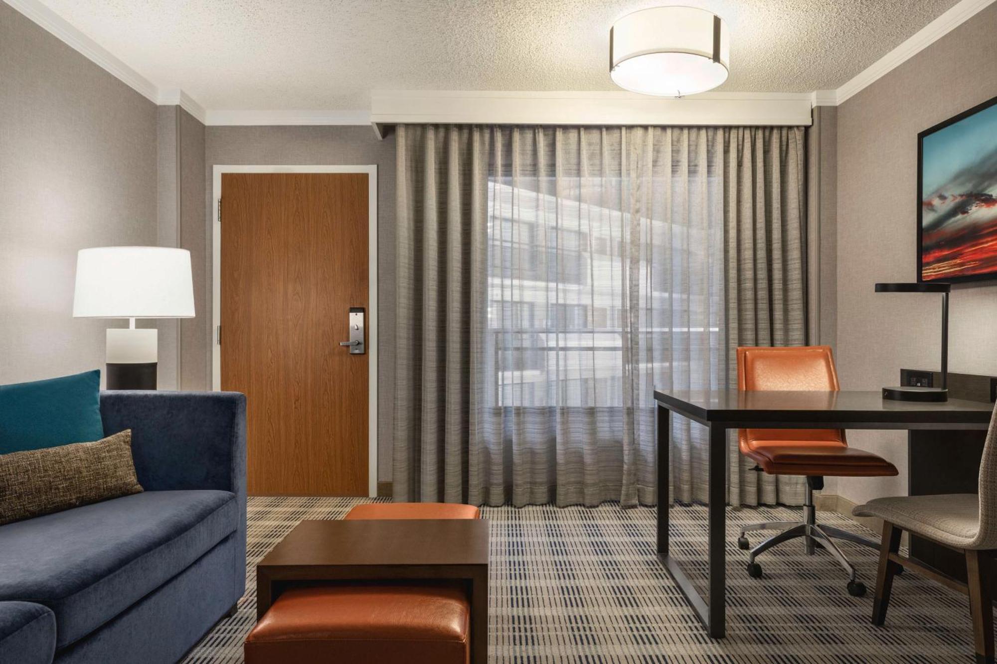 Embassy Suites By Hilton Kansas City Overland Park Exteriör bild