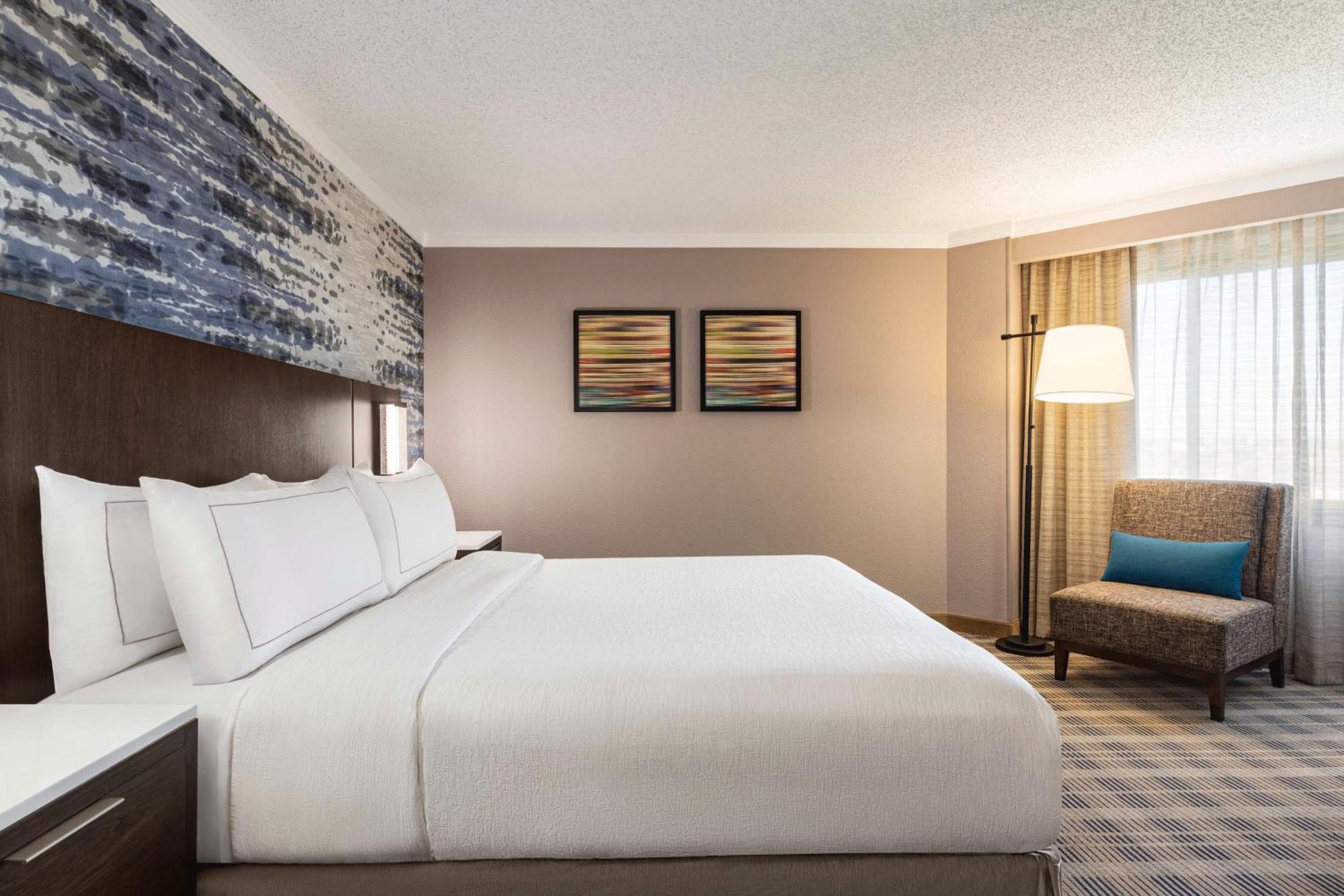 Embassy Suites By Hilton Kansas City Overland Park Exteriör bild
