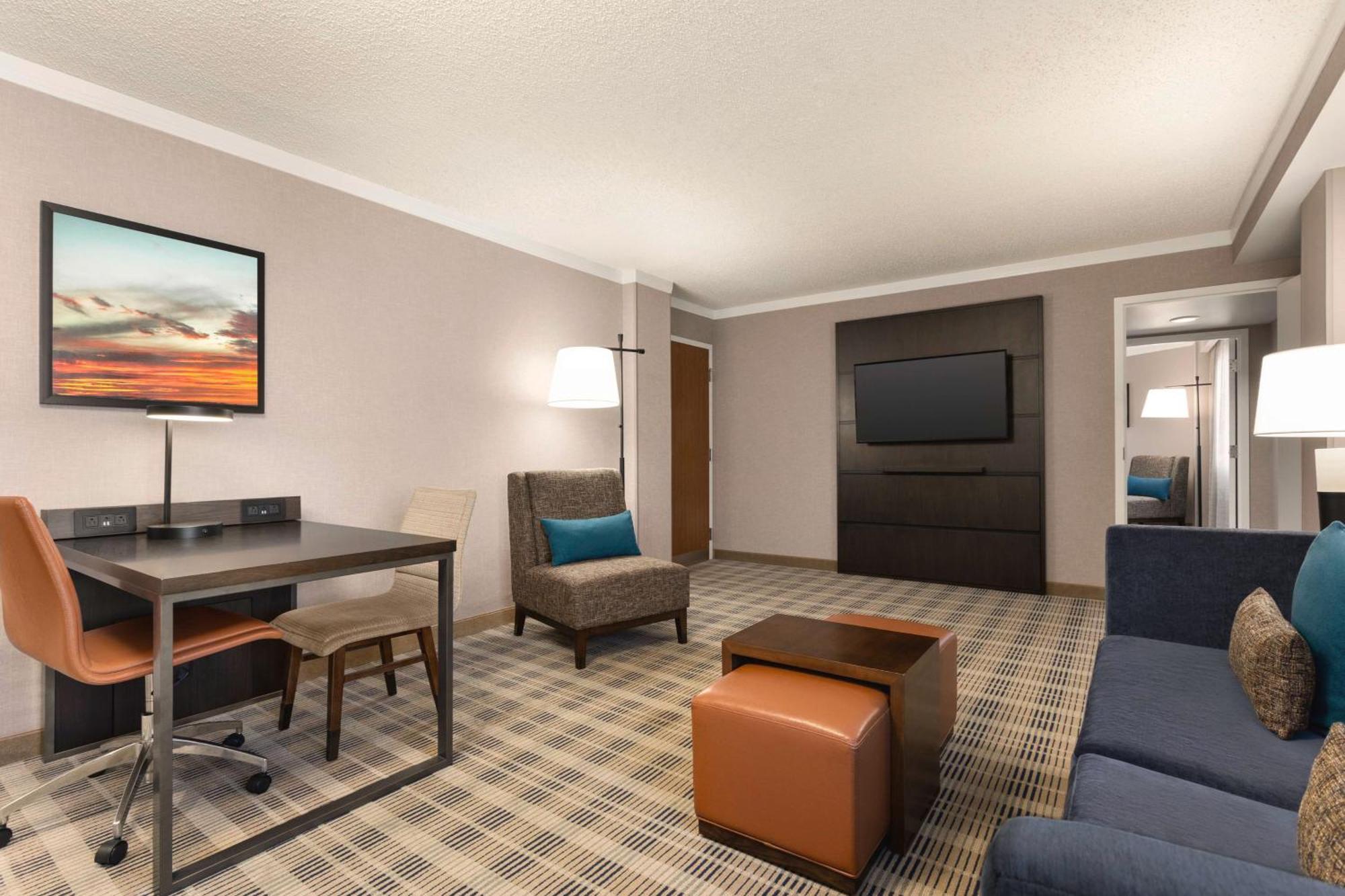 Embassy Suites By Hilton Kansas City Overland Park Exteriör bild