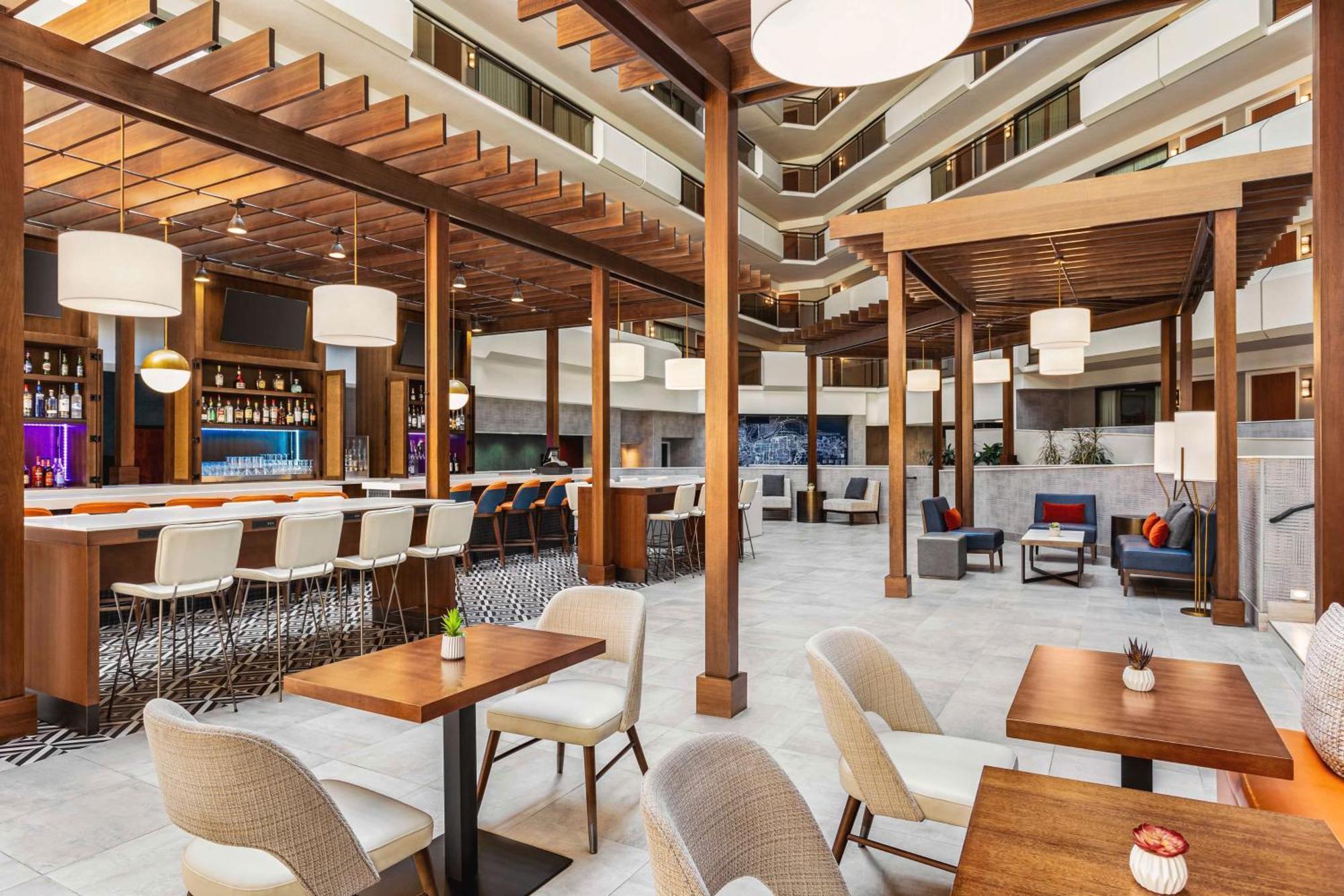 Embassy Suites By Hilton Kansas City Overland Park Exteriör bild
